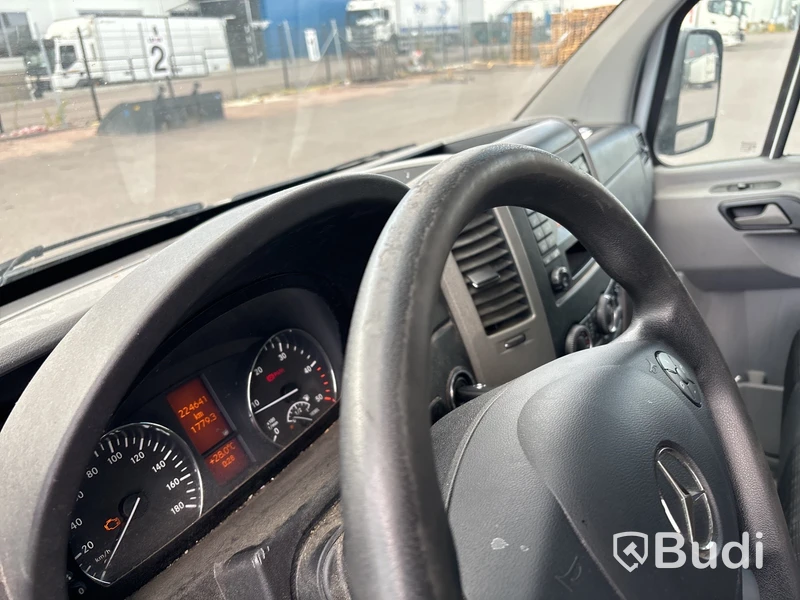 Kylbil Mercedes-Benz Sprinter 316 CDI med bakgavellyft (163hk) -2016 - EXPORT