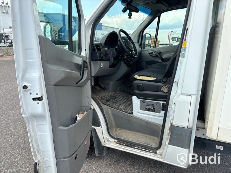 Kylbil Mercedes-Benz Sprinter 316 CDI med bakgavellyft (163hk) -2016 - EXPORT