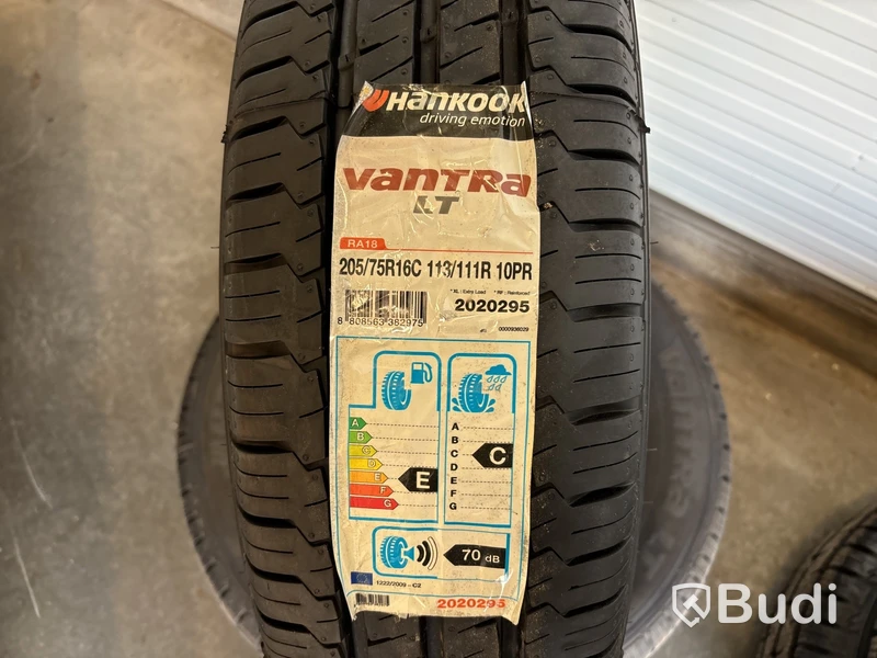 2 st däck Hankook 205/75 R16C, (Nya)