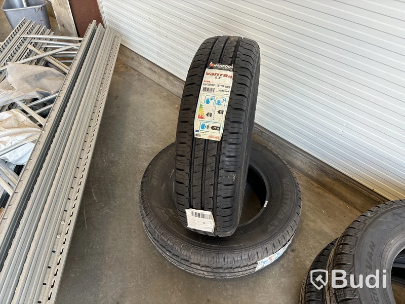 2 st däck Hankook 205/75 R16C, (Nya)