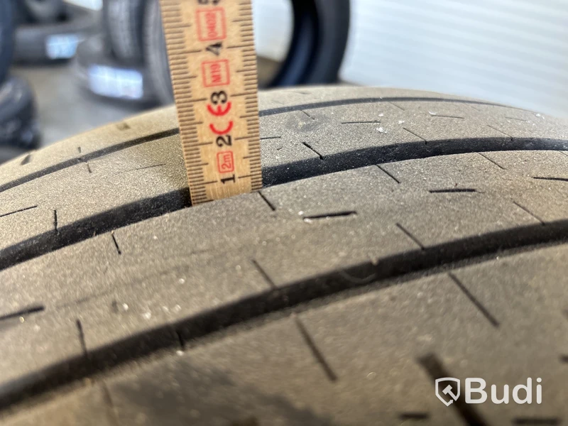 2 st däck Pirelli 225/65 R16C