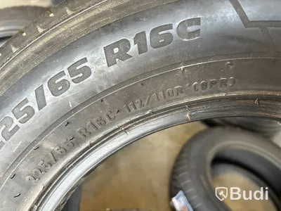 2 st däck Pirelli 225/65 R16C