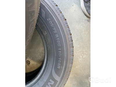 2 st däck Marshal 205/75 R16C