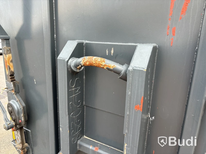 Lastväxlarcontainer med lock