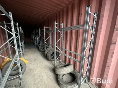 40-fots container med däckställ och hjul