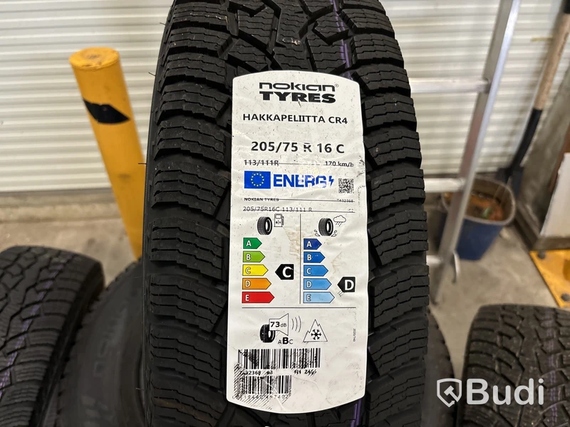 6 st däck Nokian 205/75 R16C (Nya)