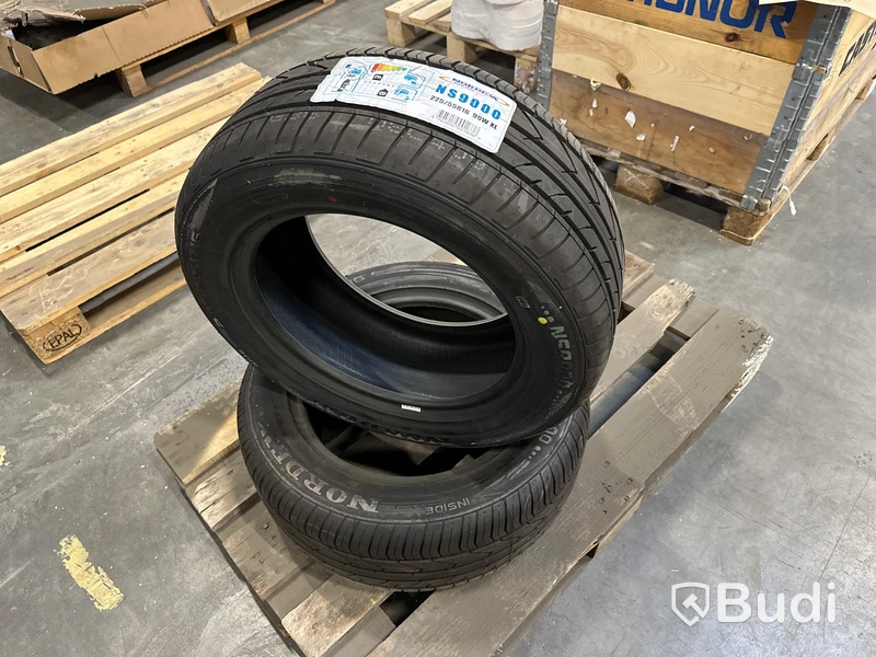 2 st däck Nordex225/55R16 (Nya)
