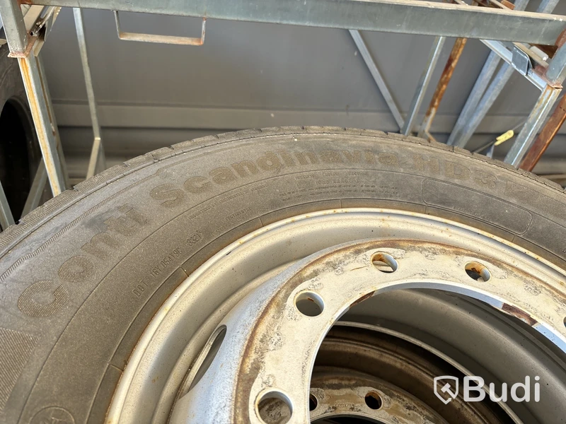 4 st lastbilshjul 315/70 R 22,5