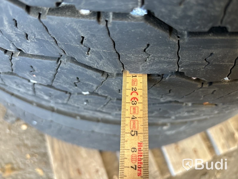 4 st lastbilshjul 315/70 R 22,5