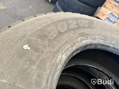 4 st lastbilsdäck 315/70 R 22,5