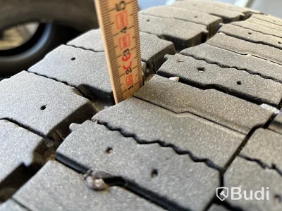 4 st lastbilsdäck 315/70 R 22,5
