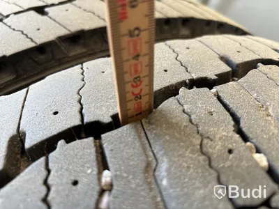 4 st lastbilsdäck 315/70 R 22,5