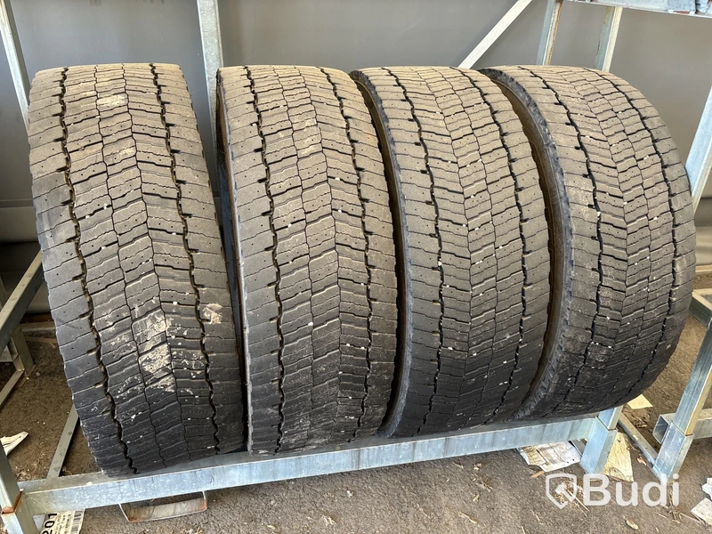 4 st lastbilsdäck 315/70 R 22,5