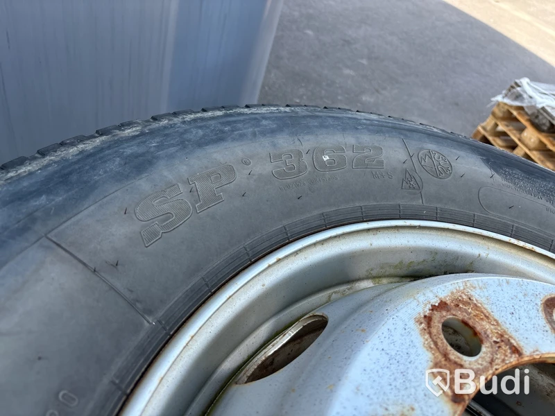 4 st lastbilshjul, 315/70 R 22,5 dubbade