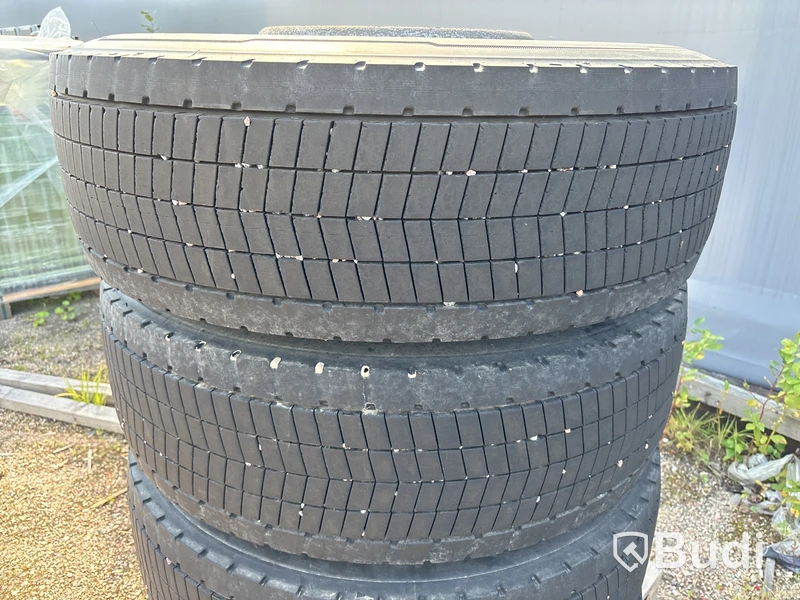 4 st lastbilshjul, 315/70 R 22,5