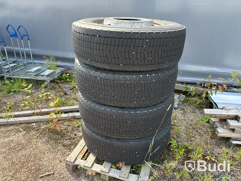 4 st lastbilshjul, 315/70 R 22,5