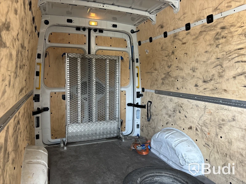 Volkswagen Crafter 35 2.0 TDI Skåp (140hk) -2020