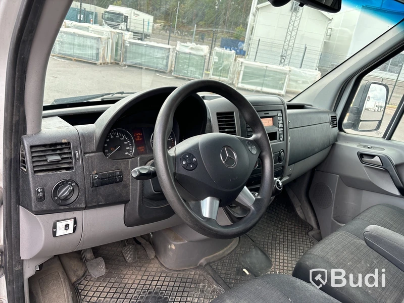 Kylbil Mercedes-Benz Sprinter 316 med bakgavellyft (163hk) -2016 - EXPORT