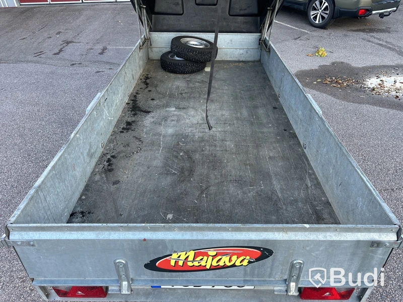 Släpvagn med kåpa Majava M 5032 LJ | 2016