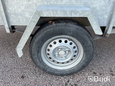 Släpvagn med kåpa Majava M 5032 LJ | 2016