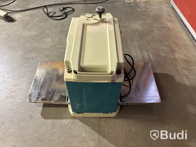 Planhyvel Makita 2012NB