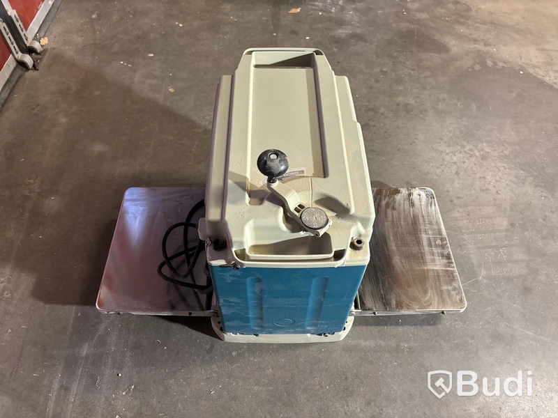 Planhyvel Makita 2012NB