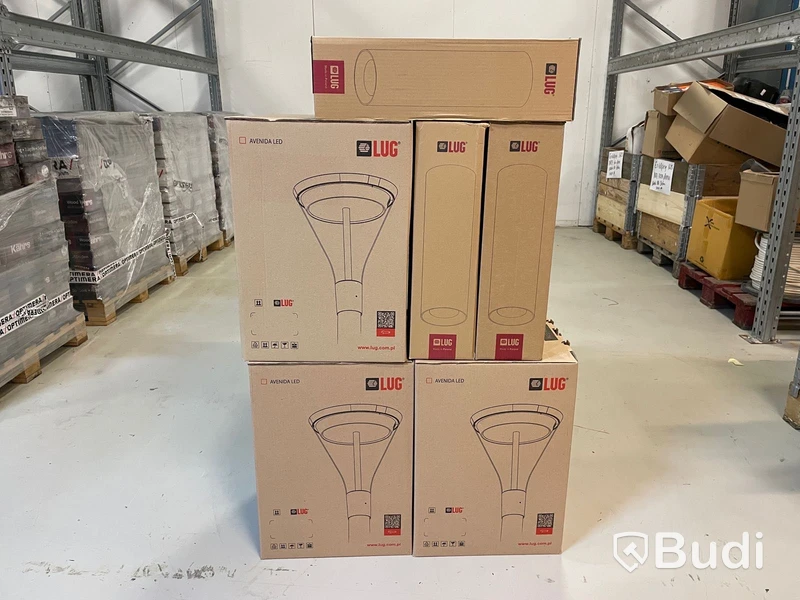 3 st Utomhusarmatur/Parkarmatur inkl. Adapter betongfundament, NY - AVENIDA LENS 35W/4000LM 3000K O20 L-GRÅ, Art. nr: 7749169 och 7749174. Totalt ord. Pris ca: 15700 kr