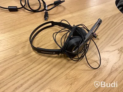 Dataskärmar HP 4st med bordsfäste.