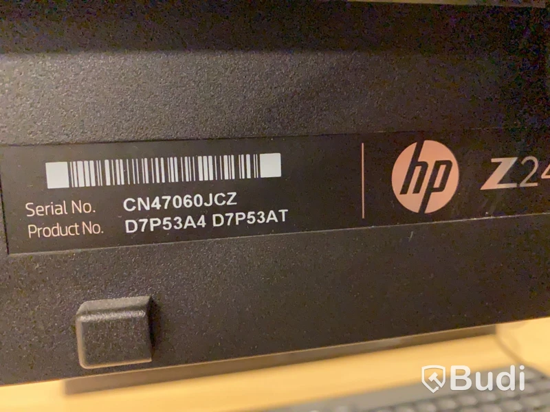 Dataskärmar HP 4st med bordsfäste.