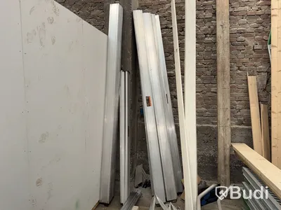 Stort parti byggställning Monzon aluminium samt Altrad/Layher stålställning (Se sista bilden)