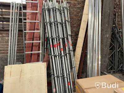 Stort parti byggställning Monzon aluminium samt Altrad/Layher stålställning (Se sista bilden)