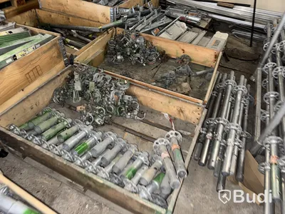 Stort parti byggställning Monzon aluminium samt Altrad/Layher stålställning (Se sista bilden)