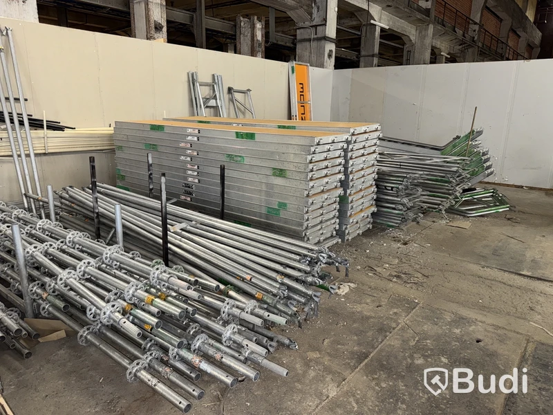 Stort parti byggställning Monzon aluminium samt Altrad/Layher stålställning (Se sista bilden)