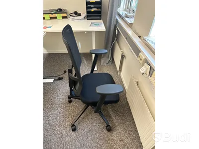 Kontorsstol, höj- och sänkbar