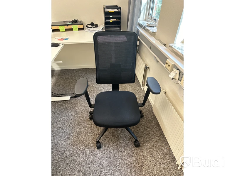 Kontorsstol, höj- och sänkbar