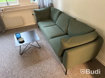 Soffa och bord