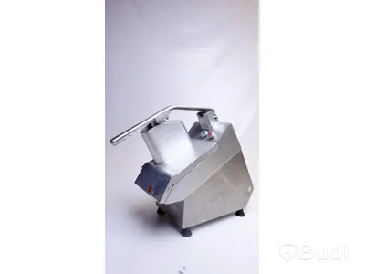Grönsaksskärare med tillbehör. Model VC60 MS