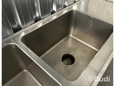 Bänk med 2 hoar
