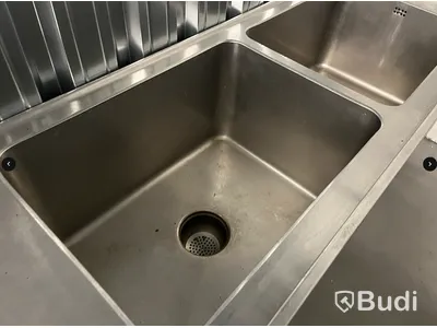 Bänk med 2 hoar