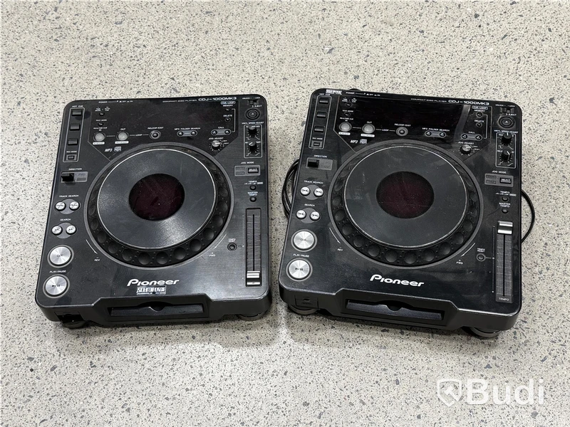 2 st CD-spelare Pioneer CDJ-1000MK3