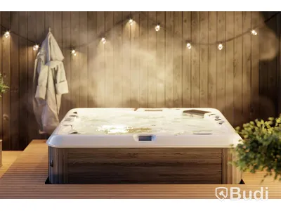 Spabad Luxuz Light NY i kartong inklusive skyddslock. (Ordinarie pris 89 999 kr ink moms) -1509908