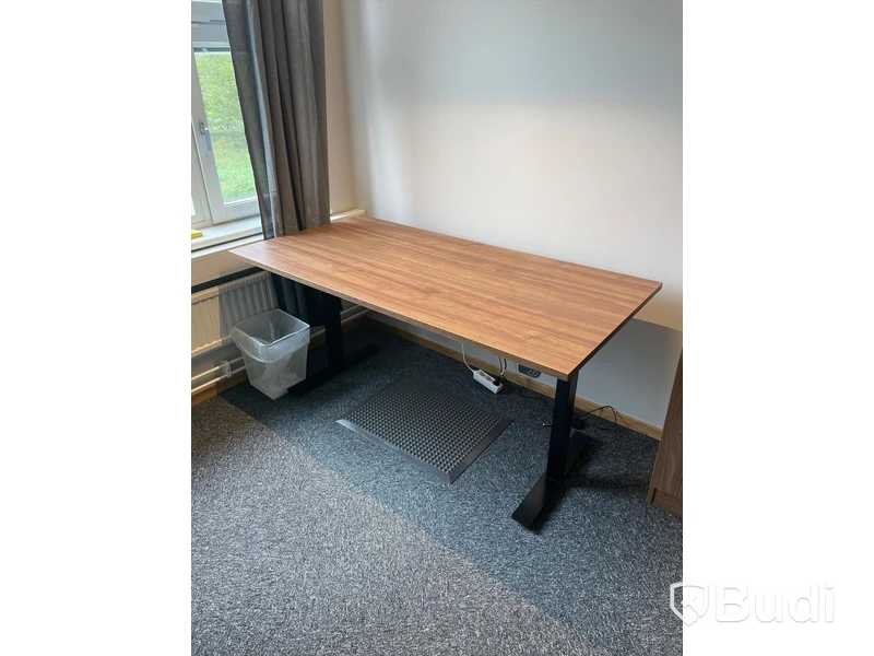 Höj- och sänkbart skrivbord ROLERGO GF-470
