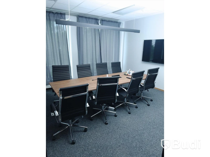 Konferensbord med 8 st stolar