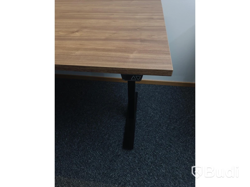 Höj- och sänkbart skrivbord ROLERGO GF-470