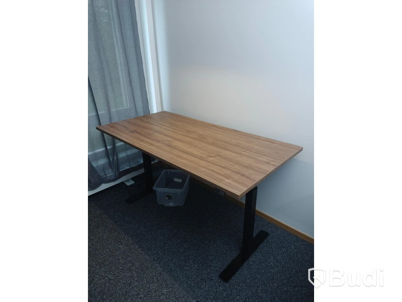 Höj- och sänkbart skrivbord ROLERGO GF-470
