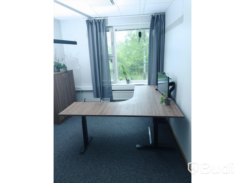 Höj och sänkbart skrivbord - ROLERGO