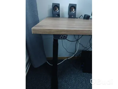 Höj och sänkbart skrivbord - ROLERGO