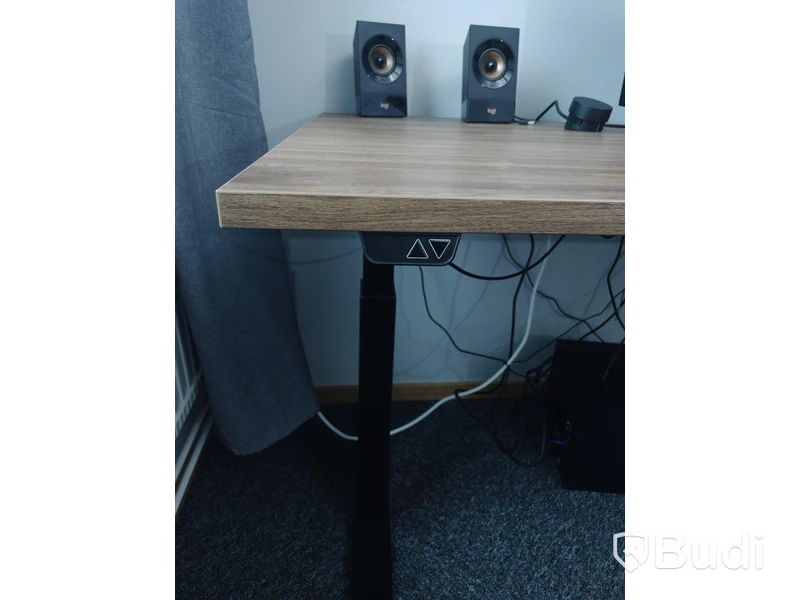 Höj och sänkbart skrivbord - ROLERGO