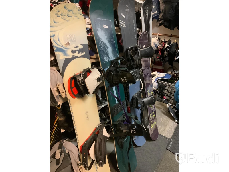 8st begagnade snowboards
