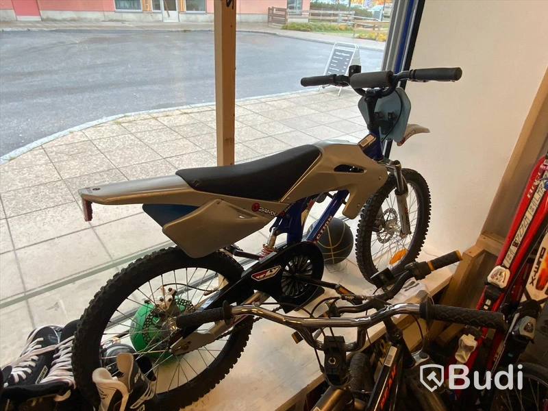 Cykel begagnad 20 tum, dämpad med skivbroms